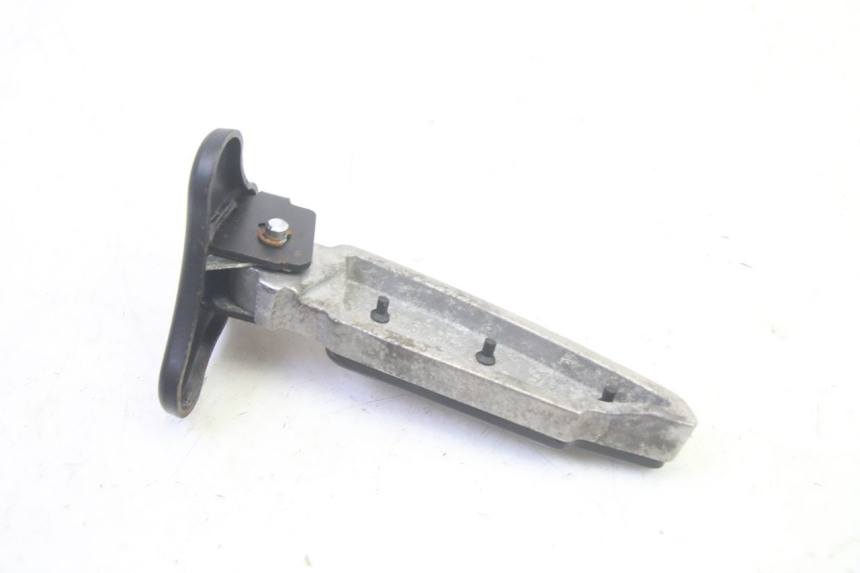 photo de CALE PIED ARRIERE GAUCHE PEUGEOT DJANGO 4T 50 (2014 - 2019) - Gros plan technique