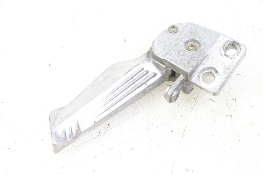 photo de CALE PIED ARRIERE GAUCHE JM MOTORS EVOLIS 4T 50 (2018 - 2022) - Détail de la pièce