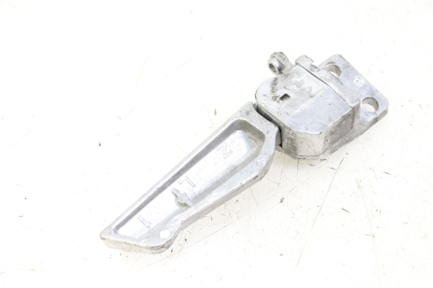 photo de CALE PIED ARRIERE GAUCHE JM MOTORS EVOLIS 4T 50 (2018 - 2022) - Zoom état d’usage