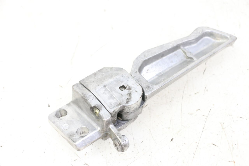 photo de CALE PIED ARRIERE GAUCHE JM MOTORS EVOLIS 4T 50 (2018 - 2022) - Autre angle de vue