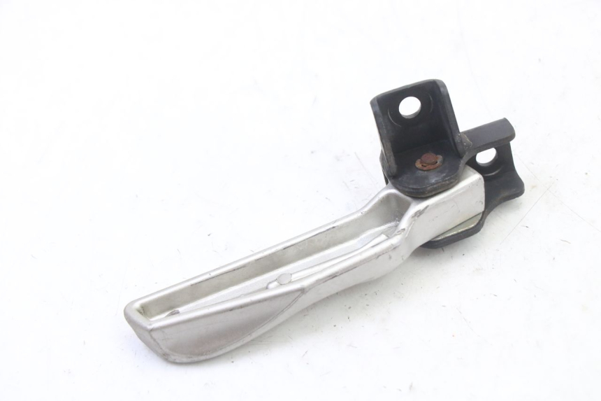 photo de CALE PIED ARRIERE GAUCHE SYM FIDDLE 3 III 125 (2014 - 2020) - Autre angle de vue