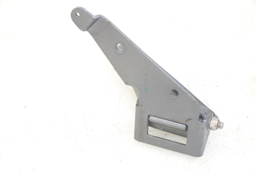 photo de CALE PIED ARRIERE GAUCHE PEUGEOT GEOPOLIS RS 125 (2007 - 2009) - Autre angle de vue