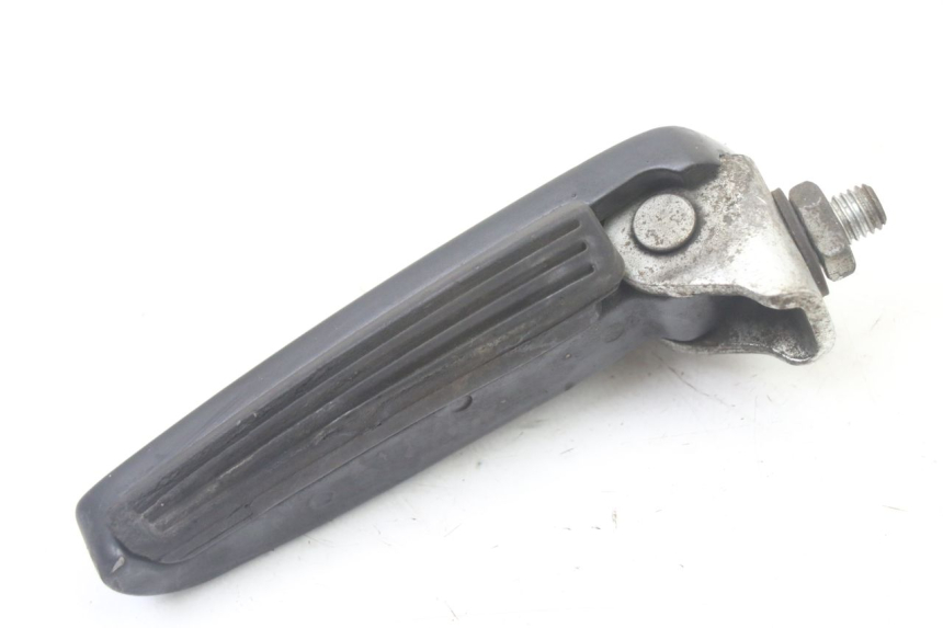 photo de CALE PIED ARRIERE GAUCHE GILERA NEXUS 300 (2008 - 2013) - Gros plan technique