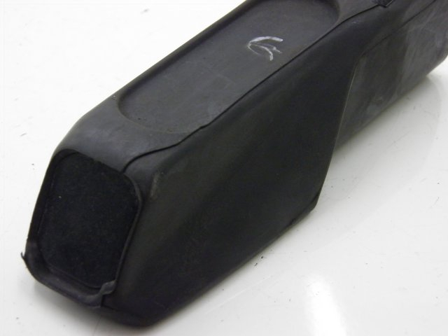 photo de CALE PIED ARRIERE GAUCHE HONDA FES S-WING SWING 125 (2007 - 2015) - Détail de la pièce