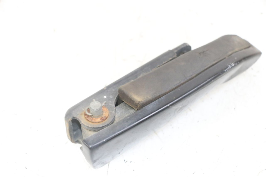 photo de CALE PIED ARRIERE GAUCHE PIAGGIO IE MP3 YOURBAN 300 (2011 - 2016) - Autre angle de vue