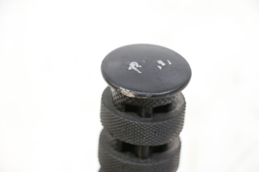 photo de CALE PIED ARRIERE GAUCHE KEEWAY K-LIGHT KLIGHT 125 (2018 - 2025) - Détail de la pièce