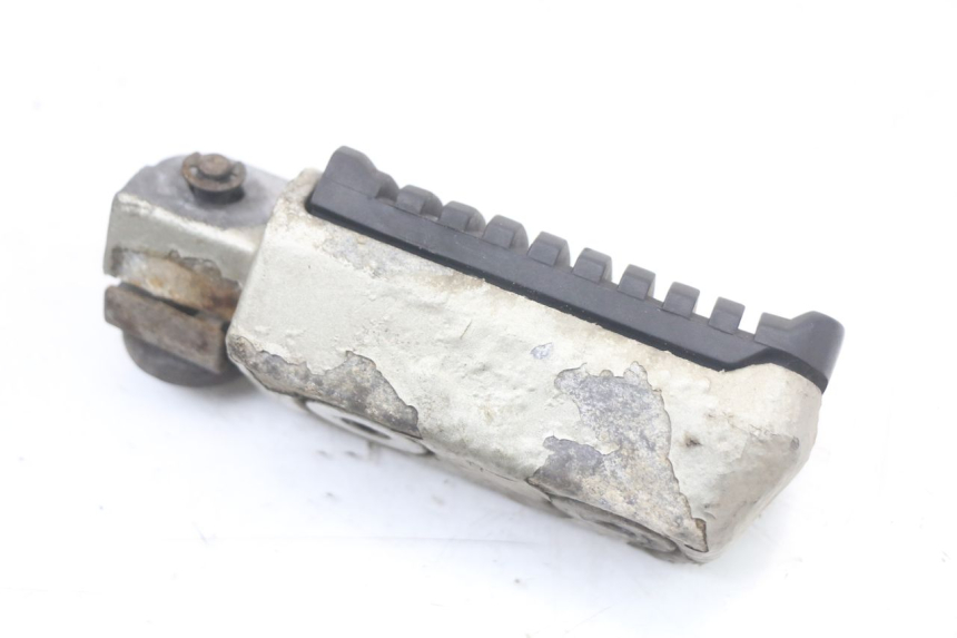 photo de CALE PIED ARRIERE GAUCHE KAWASAKI GTR 1000 (1994 - 2004) - Zoom état d’usage