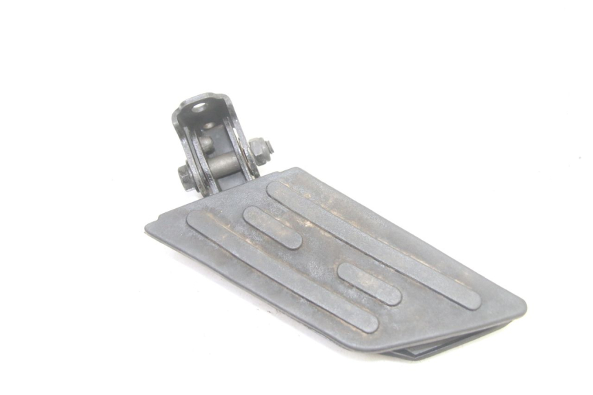 photo de CALE PIED ARRIERE GAUCHE PEUGEOT KISBEE 2T 50 (2010 - 2017) - Détail de la pièce