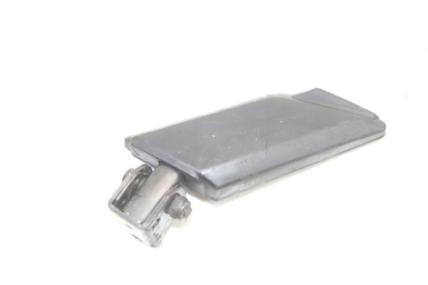 photo de CALE PIED ARRIERE GAUCHE PEUGEOT KISBEE 2T 50 (2010 - 2017) - Gros plan technique