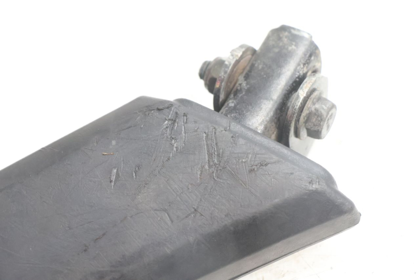 photo de CALE PIED ARRIERE GAUCHE PEUGEOT KISBEE 2T 50 (2010 - 2017) - Points de fixation