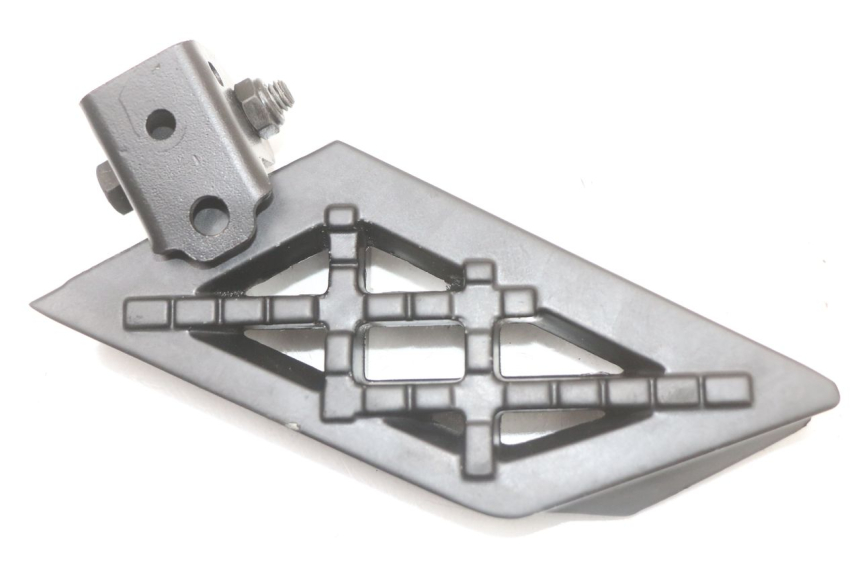 photo de CALE PIED ARRIERE GAUCHE PEUGEOT KISBEE 4T 50 (2018 - 2022) - Détail de la pièce