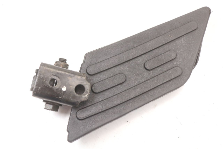 photo de CALE PIED ARRIERE GAUCHE PEUGEOT KISBEE 4T 50 (2010 - 2017) - Détail de la pièce