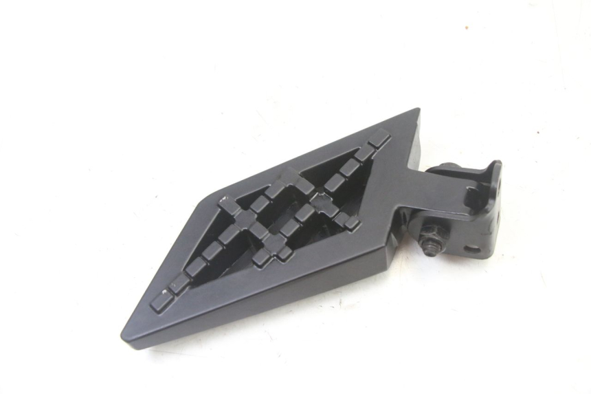 photo de CALE PIED ARRIERE GAUCHE PEUGEOT KISBEE 4T 50 (2018 - 2022) - Zoom état d’usage