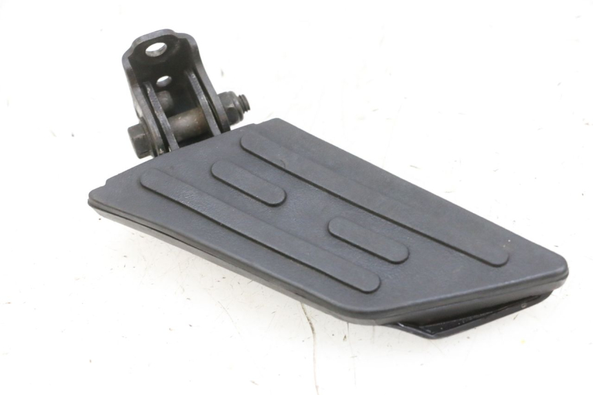 photo de CALE PIED ARRIERE GAUCHE PEUGEOT KISBEE 4T 50 (2010 - 2017) - Vue principale