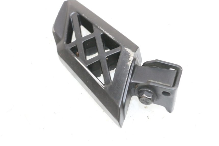 photo de CALE PIED ARRIERE GAUCHE PEUGEOT KISBEE 4T 50 (2018 - 2022) - Zoom état d’usage