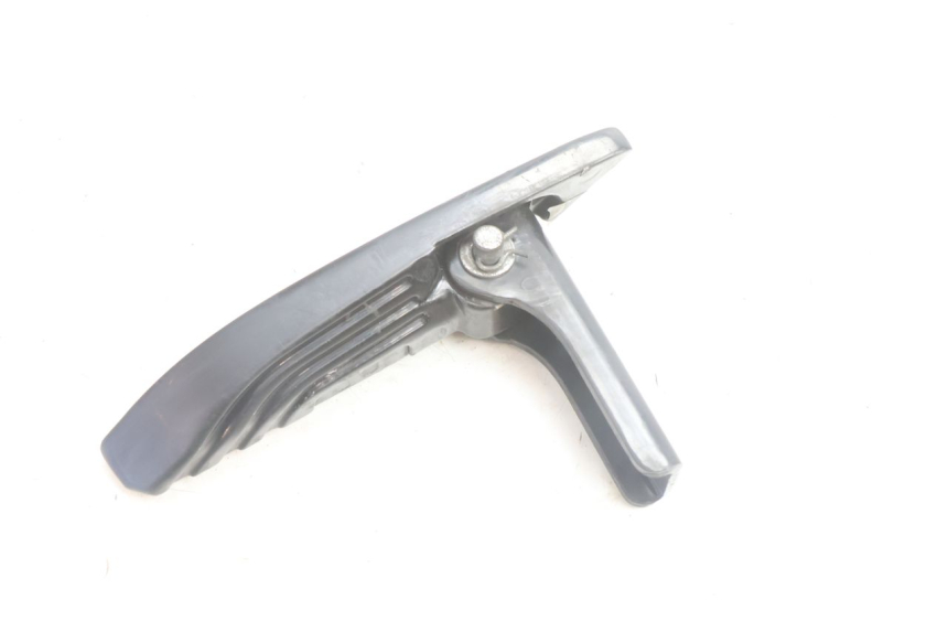 photo de CALE PIED ARRIERE GAUCHE PIAGGIO LIBERTY IGET 4T 50 (2021 - 2025) - Détail de la pièce