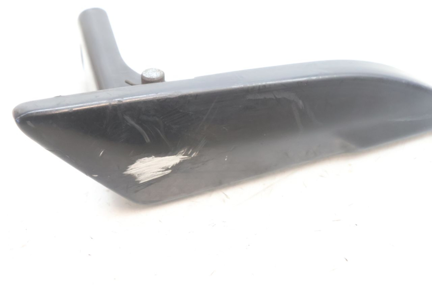 photo de CALE PIED ARRIERE GAUCHE PIAGGIO LIBERTY IGET 4T 50 (2021 - 2025) - Autre angle de vue