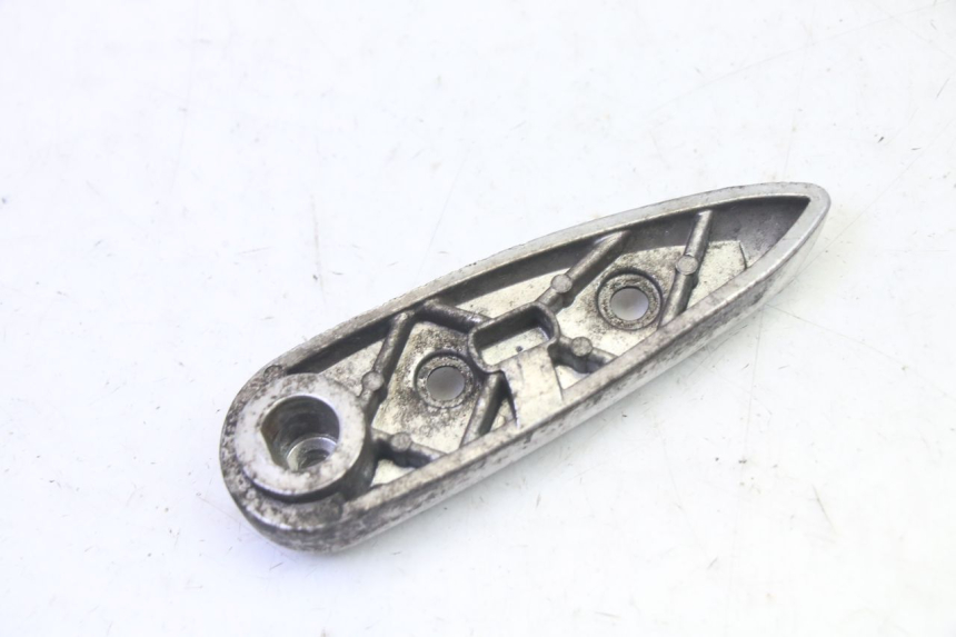 photo de CALE PIED ARRIERE GAUCHE PIAGGIO LIBERTY 125 (1998 - 2008) - Autre angle de vue