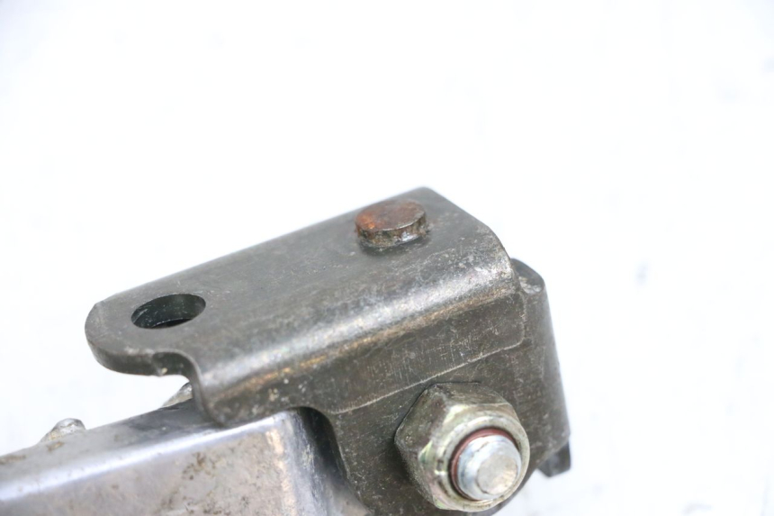 photo de CALE PIED ARRIERE GAUCHE PEUGEOT LUDIX 50 (2005 - 2007) - Zoom état d’usage