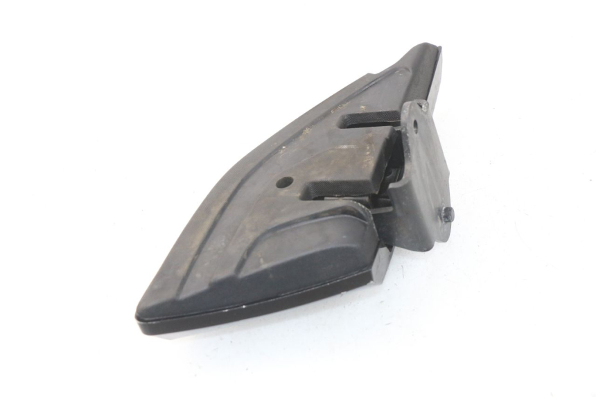 photo de CALE PIED ARRIERE GAUCHE PEUGEOT METROPOLIS 400 (2017 - 2020) - Vue d’ensemble