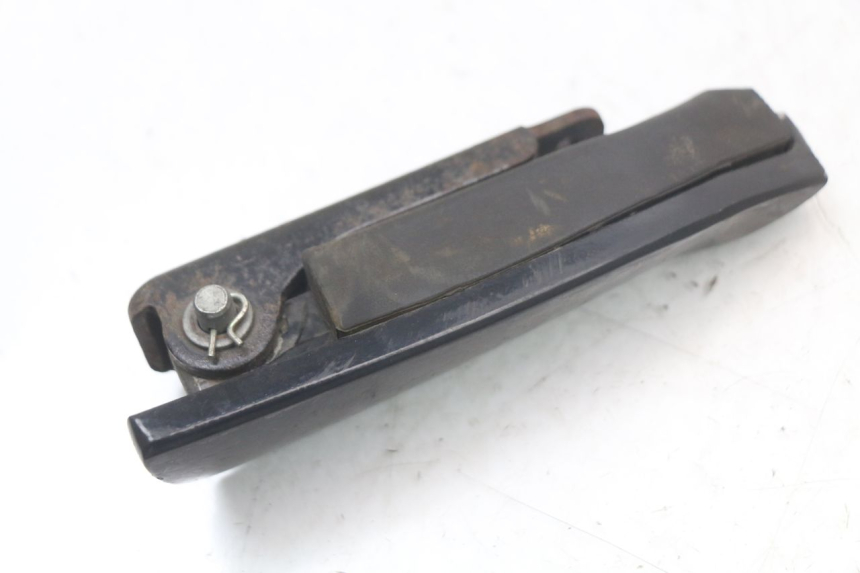 photo de CALE PIED ARRIERE GAUCHE PIAGGIO MP3 HPE 350 (2018 - 2020) - Points de fixation