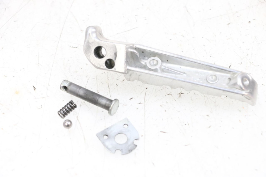 photo de CALE PIED ARRIERE GAUCHE YAMAHA MT-07 MT07 ABS 700 (2018 - 2020) - Autre angle de vue