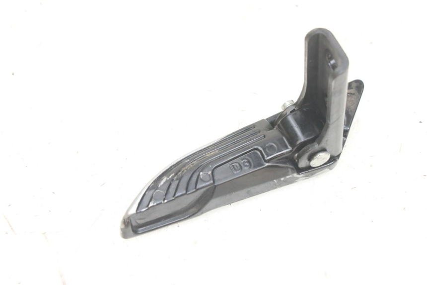 photo de CALE PIED ARRIERE GAUCHE PIAGGIO NEW TYPHOON 50 (2018 - 2021) - Détail de la pièce