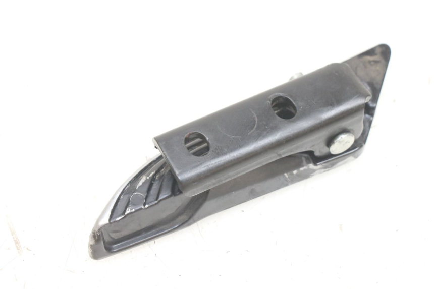 photo de CALE PIED ARRIERE GAUCHE PIAGGIO NEW TYPHOON 50 (2018 - 2021) - Autre angle de vue