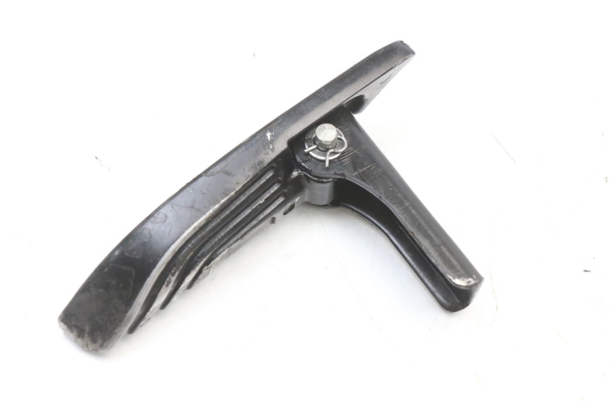 photo de CALE PIED ARRIERE GAUCHE PIAGGIO NEW TYPHOON 50 (2018 - 2021) - Autre angle de vue