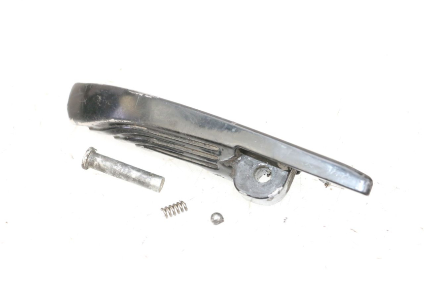 photo de CALE PIED ARRIERE GAUCHE PIAGGIO NEW TYPHOON 50 (2018 - 2021) - Détail de la pièce