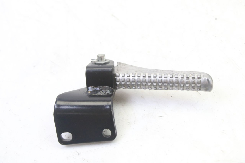 photo de CALE PIED ARRIERE GAUCHE PIAGGIO NRG POWER PUREJET 50 (2018 - 2021) - Zoom état d’usage