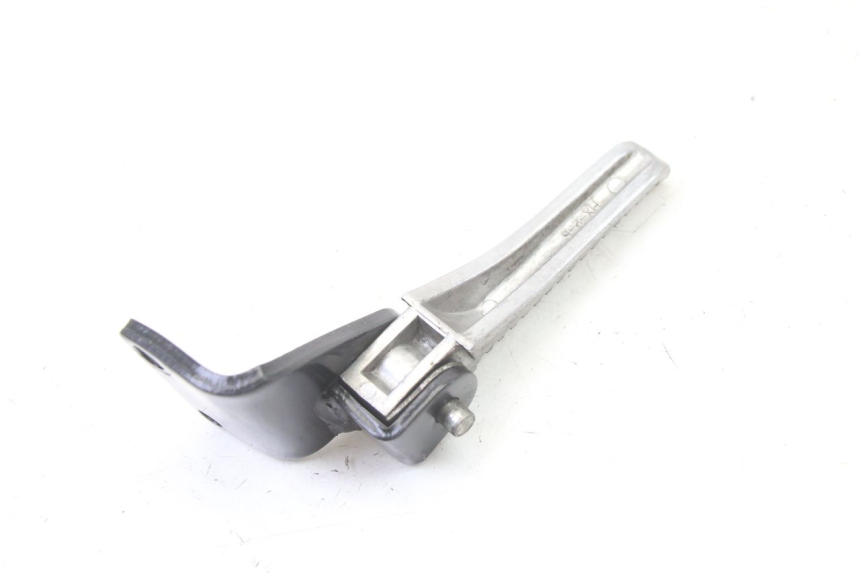 photo de CALE PIED ARRIERE GAUCHE PIAGGIO NRG POWER PUREJET 50 (2018 - 2021) - Gros plan technique