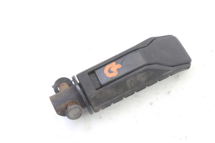 photo de CALE PIED ARRIERE GAUCHE HONDA NTV DEAUVILLE ABS 700 (2007 - 2016) - Gros plan technique