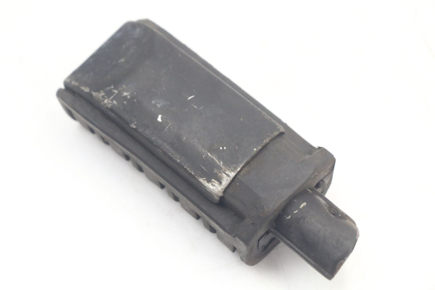 photo de CALE PIED ARRIERE GAUCHE ASTOR ORCAL 125 (2015 - 2017) - Autre angle de vue