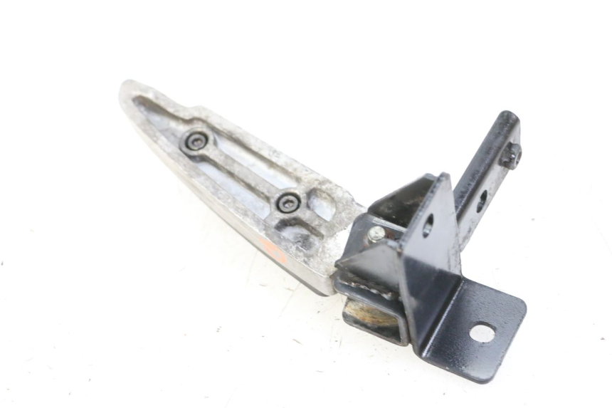 photo de CALE PIED ARRIERE GAUCHE PEUGEOT CITYSTAR 125 (2011 - 2017) - Zoom état d’usage