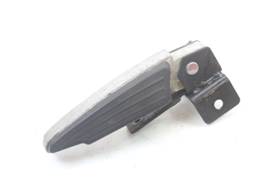 photo de CALE PIED ARRIERE GAUCHE PEUGEOT SATELIS 125 (2013 - 2018) - Détail de la pièce