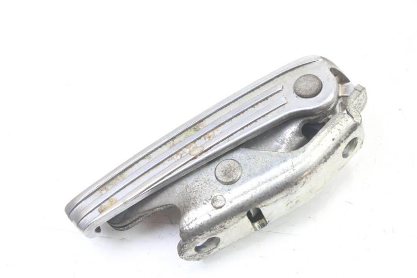 photo de CALE PIED ARRIERE GAUCHE PIAGGIO VESPA GRANTURISMO 125 (2003 - 2007) - Vue d’ensemble