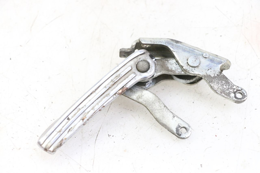 photo de CALE PIED ARRIERE GAUCHE PIAGGIO VESPA GRANTURISMO 200 (2004 - 2005) - Vue principale