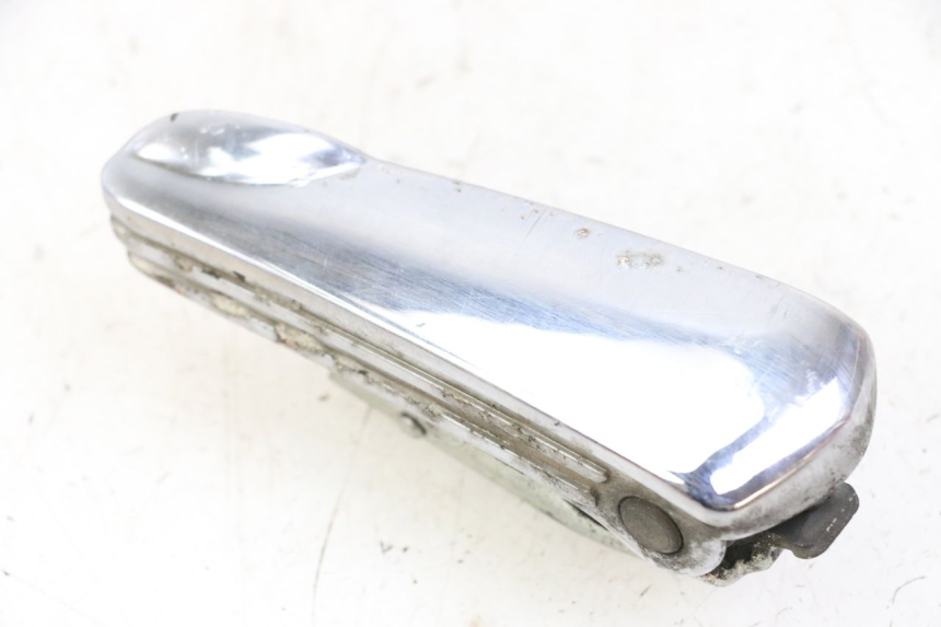 photo de CALE PIED ARRIERE GAUCHE PIAGGIO VESPA GRANTURISMO 200 (2004 - 2005) - État de surface