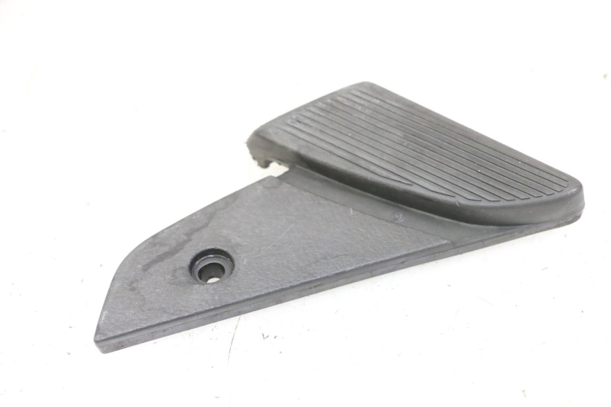 photo de CALE PIED ARRIERE GAUCHE PIAGGIO VESPA LX 150 (2005 - 2013) - Zoom état d’usage
