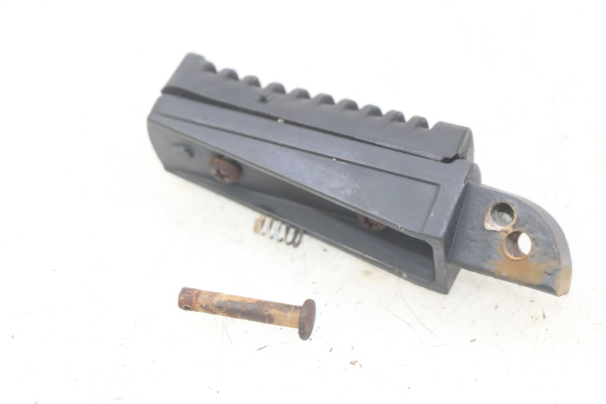 photo de CALE PIED ARRIERE GAUCHE YAMASAKI RAPTOR 50 (2013 - 2018) - Zoom état d’usage