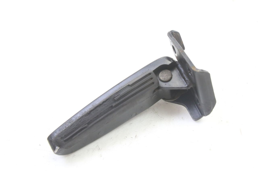 photo de CALE PIED ARRIERE GAUCHE GILERA RUNNER SP 50 (2006 - 2008) - Autre angle de vue