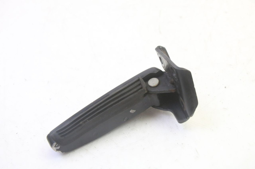 photo de CALE PIED ARRIERE GAUCHE GILERA RUNNER SP 50 (2009 - 2017) - Points de fixation