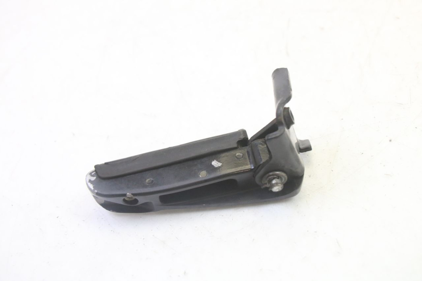 photo de CALE PIED ARRIERE GAUCHE GILERA RUNNER SP 50 (2009 - 2017) - État de surface