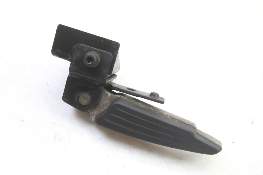 photo de CALE PIED ARRIERE GAUCHE PEUGEOT SATELIS 125 (2013 - 2018) - Zoom état d’usage