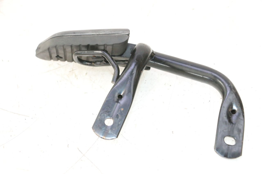 photo de CALE PIED ARRIERE GAUCHE HONDA SH 125 (2001 - 2003) - Zoom état d’usage