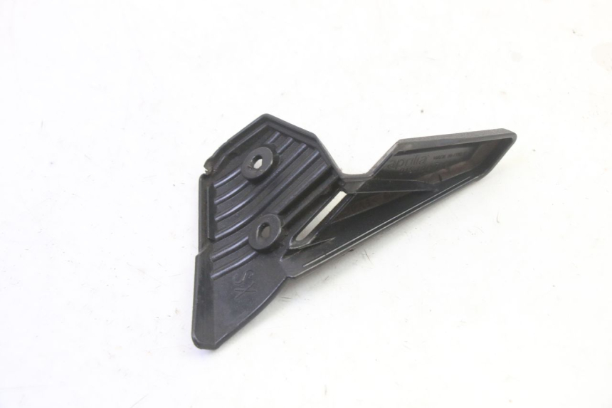photo de CALE PIED ARRIERE GAUCHE APRILIA SR R 2T LC 50 (2018 - 2021) - Autre angle de vue