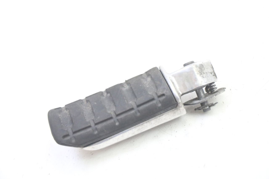 photo de CALE PIED ARRIERE GAUCHE HONDA ST PAN EUROPEAN 1300 (2002 - 2013) - Vue principale