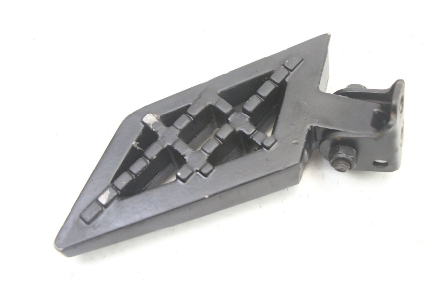 photo de CALE PIED ARRIERE GAUCHE PEUGEOT STREETZONE I 2T 50 (2018 - 2020) - Détail de la pièce