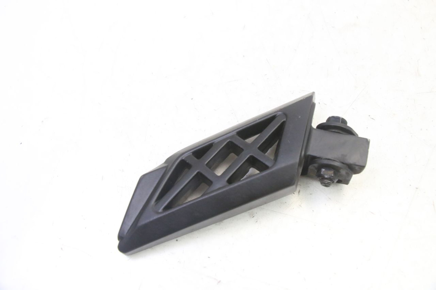 photo de CALE PIED ARRIERE GAUCHE PEUGEOT STREETZONE I NAKED 2T 50 (2018 - 2020) - Autre angle de vue